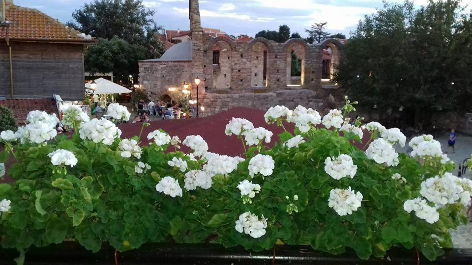 Hotel The Old House Nessebar Exterior foto